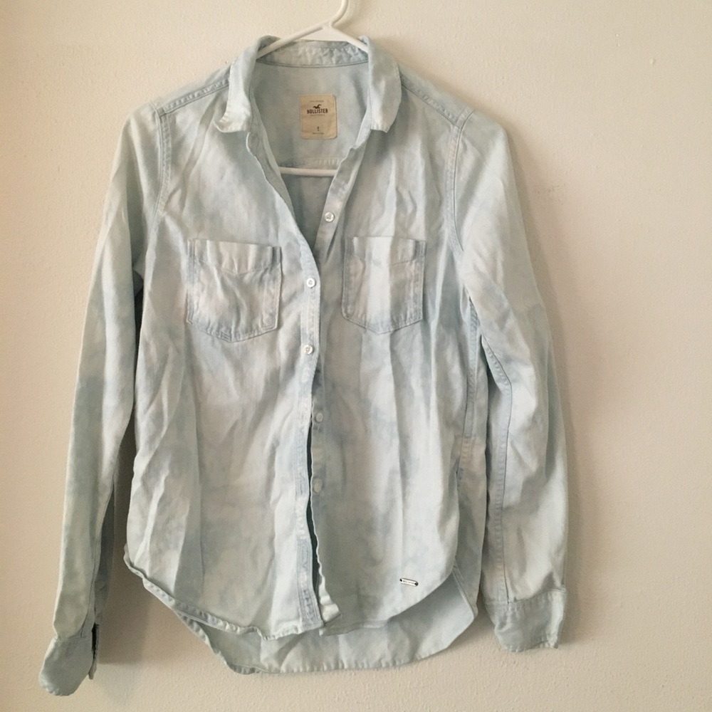 Hollister light blue small tie dye button shirt